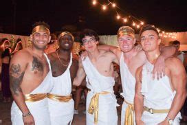 frat toga